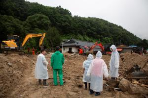 Corea del Sur suma 43 fallecidos por unas lluvias torrenciales que aún no dan tregua