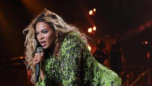 Beyoncé le hizo una regalo de bodas a una pareja de fanáticos durante su concierto en Nashville
