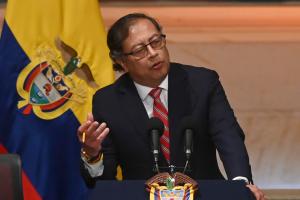 Petro condenó asesinato de niña en enfrentamiento entre disidencias de las Farc y el Ejército colombiano
