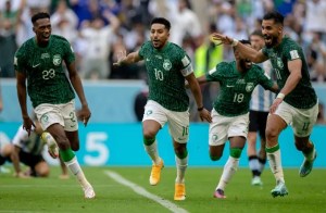 Arabia Saudita busca futbolistas para la tercera división: ofrecen miles de dólares