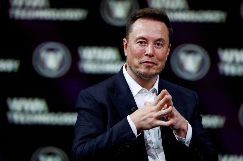 Elon Musk alertó sobre el surgimiento de una “superinteligencia artificial” capaz de superar a cualquier ser humano