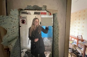 Murió la escritora ucraniana Victoria Amelina, herida en el “bombardeo de la pizzería”