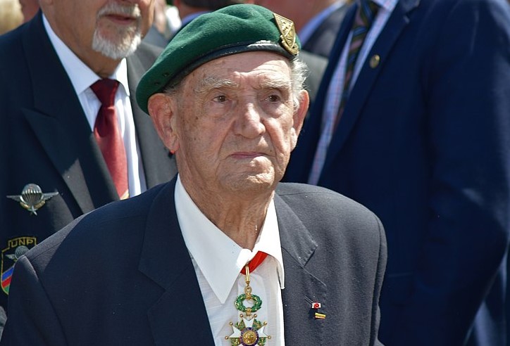 Murió a los 100 años el último soldado francés del desembarco en Normandía