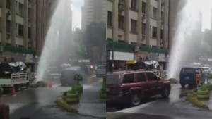 Colapso de tubería produjo un chorro gigante de agua en pleno centro de Caracas este #25Jul (VIDEO)