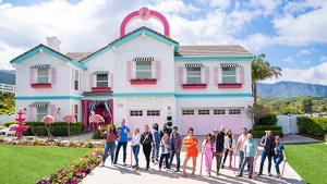 La competencia más cruda en EEUU por tener la casa de los sueños de Barbie en un reality color de rosas