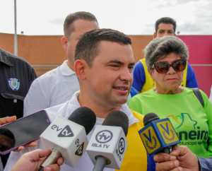 Alcalde de Maneiro exige renuncia a director de Hidrocaribe por ineficiencia en suministro de agua en Margarita