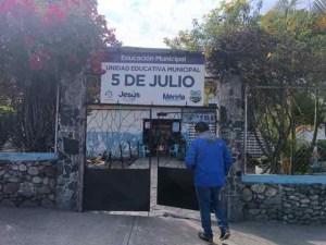 Niños de las escuelas municipales en Mérida se quedan sin becas escolares
