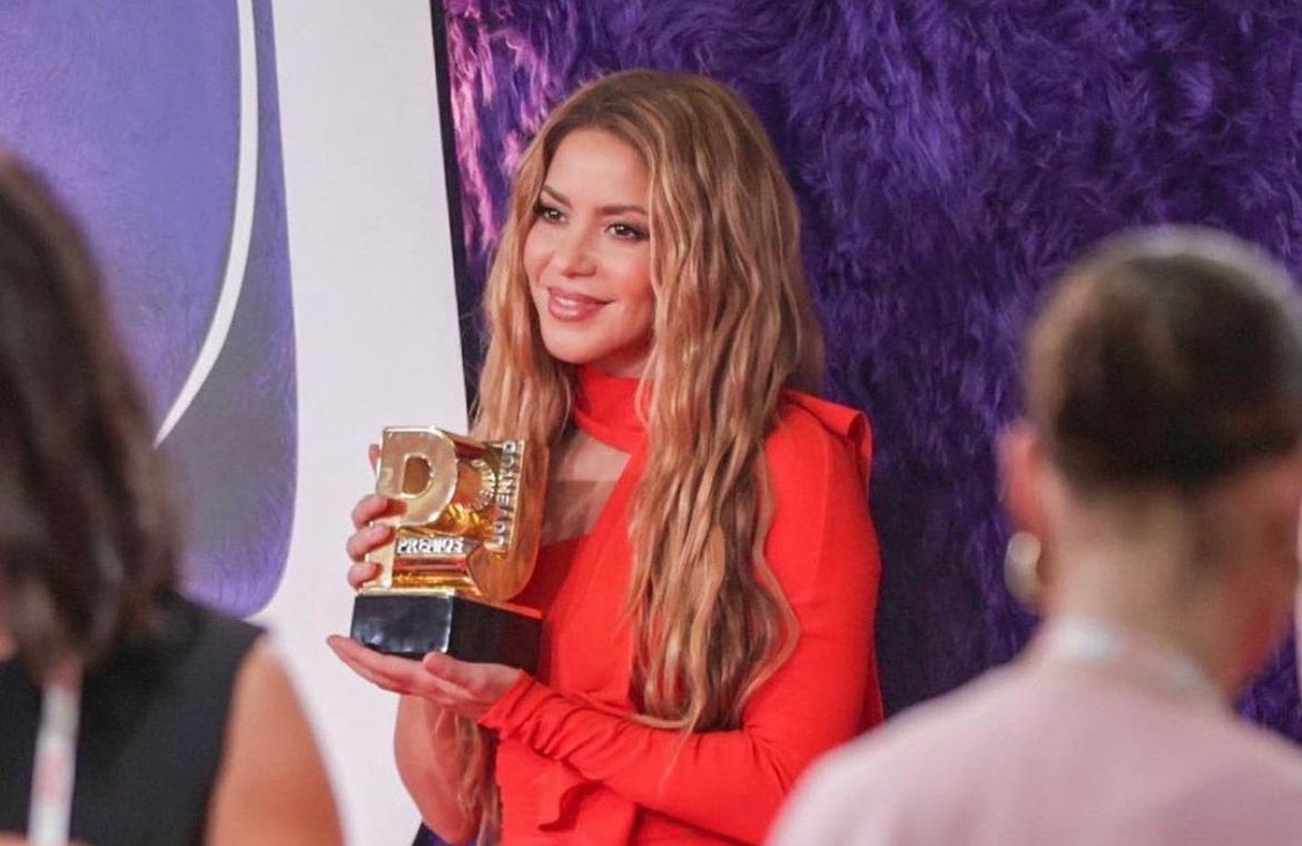 Shakira se alza como la máxima ganadora de Premios Juventud 2023 con ocho galardones