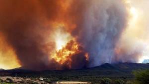 Arde Arizona: Varios incendios forestales causan pánico y aumenta el calor extremo en el estado