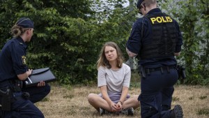 Policía británica acusa a Greta Thunberg de un delito de desorden público