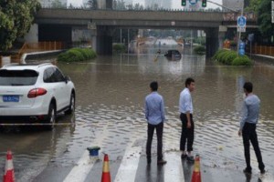 El sur de China se prepara para la llegada de la tormenta tropical Talim