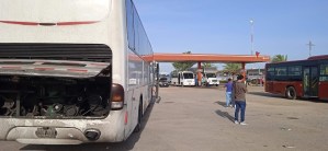 Colas interminables y corrupción: la odisea de los choferes para obtener gasolina en Maturín