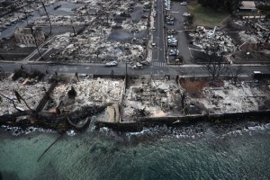 Al menos 55 muertos y miles de personas sin hogar por los incendios en Hawái
