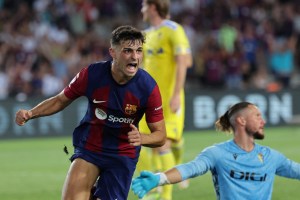 Pedri y Ferrán Torres rescataron al Barcelona en la recta final