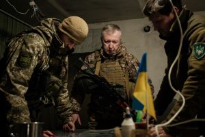 Político ucraniano cobraba sobornos a soldados para evitar que fueran al frente