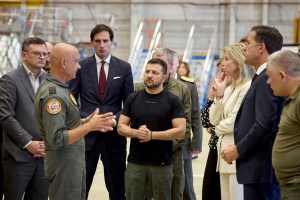 Países Bajos confirma que suministrará junto a Dinamarca cazas F-16 a Ucrania