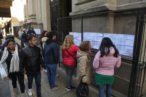 Elecciones primarias en Argentina: comenzaron a cerrar las mesas en todo el país
