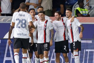 AC Milan arrancó la Serie A con cómoda victoria en Bolonia