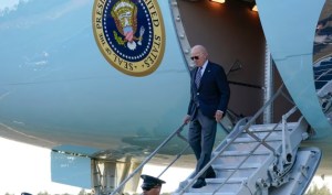 Biden, de gira por el oeste de EEUU para promover su agenda económica y climática (Video)