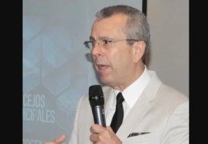Juan Carlos Delpino, ex rector suplente que acompañará a Elvis Amoroso en el ente electoral (PERFIL)
