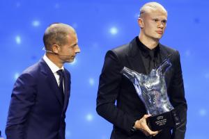 El noruego Erling Haaland fue elegido mejor jugador del año de la Uefa