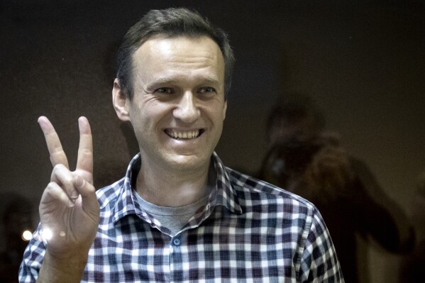 Navalny no cree que salga nunca de la cárcel tras recibir otra pena de 19 de años