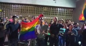 En libertad condicional los tres hombres que permanecían detenidos tras arresto en sauna gay en Valencia