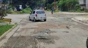 Imprudencia de motorizados y huecos en las calles se combinan para que ocurran accidentes en Maracay