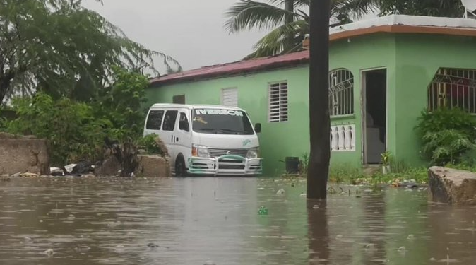 Al menos dos fallecidos y un desaparecido dejó la tormenta Franklin en República Dominicana
