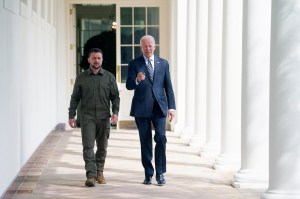 Zelenski viajará a Washington a reunirse con Biden tras su visita a Argentina