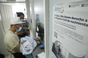 Colombia garantiza protección a niños venezolanos nacidos en el país