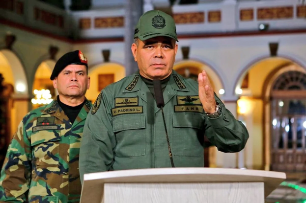 “Sus amenazas solo demuestran su cobardía”: contundente carta del Coronel Gámez a Padrino López