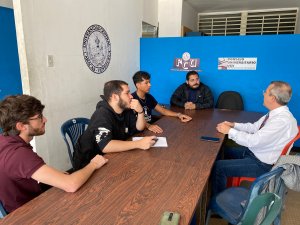 Dirigentes estudiantiles se reunieron con el rector del CNE, Juan Carlos Delpino