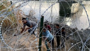 EEUU busca alivio a la crisis migratoria con programas sociales para estos latinos
