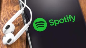 Spotify limitará el karaoke: convertirá las letras en una función premium