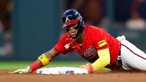 Ronald Acuña Jr. sigue imparable tras robarse dos nuevas bases (Videos)