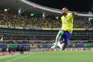 Brasil se pone al frente en las eliminatorias con goleada y exhibición de Neymar