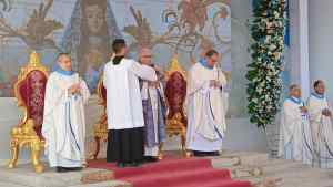 Obispo exhorta a la reunificación familiar durante misa central a la Virgen del Valle