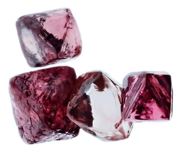 ¿De dónde salen los diamantes rosas y por qué son los más caros?
