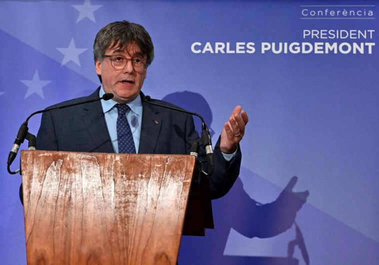 Puigdemont pide amnistía de independentistas catalanes para apoyar a nuevo gobierno español
