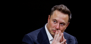 Elon Musk a través de los ojos del reconocido escritor Walter Isaacson: Su difícil infancia y el deseo por adquirir Twitter