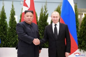 El Kremlin dijo que “no puede” confirmar una reunión entre Vladimir Putin y Kim Jong-un