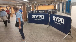 Niña murió arrollada por el metro de Nueva York, horas después de que fuera hallado un cadáver