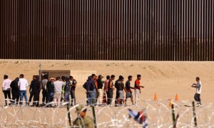 Muros fronterizos y deportaciones: los planes migratorios de Biden provocan indignación