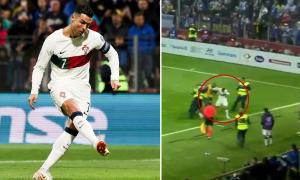 Cristiano Ronaldo fue atacado en pleno partido: hincha fue directo a lastimarlo (VIDEO)