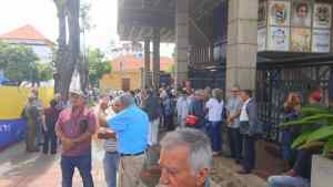 Ciudadanos respaldaron a miembros de la Junta Regional de Primaria citados por el MP en Mérida