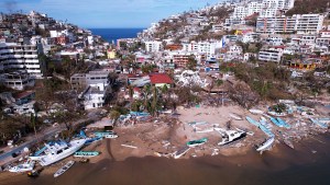 Cifra de fallecidos asciende a 39 por el huracán Otis en puerto mexicano de Acapulco