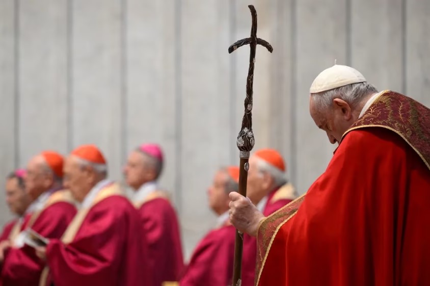 El papa Francisco abrirá este #4Oct el primer sínodo de la Iglesia con derecho a voto para laicos y mujeres