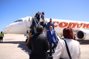 Con Jorge Rodríguez a la cabeza, delegación chavista llegó a Barbados para reinicio de diálogos con oposición