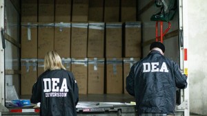 La DEA halló fábrica de fentanilo cerca de otra guardería en Nueva York: tercer caso en menos de un mes